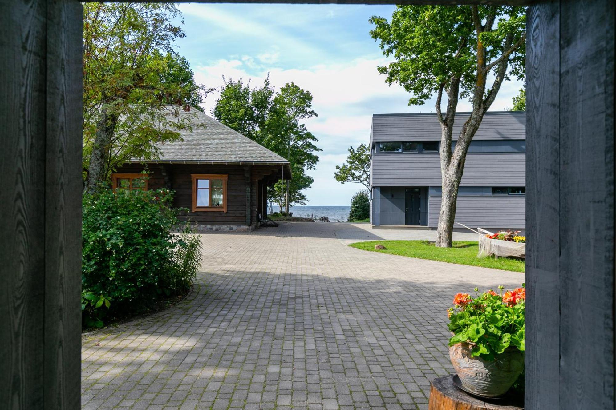 Laucu Akmens Hotel Skulte  Cameră foto